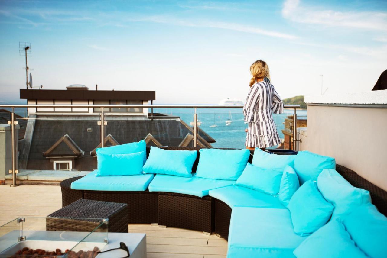 Seafarer'S View - 6 Bedroom Townhouse In Cowes, Parking & Seaviews. Cowes  Extérieur photo