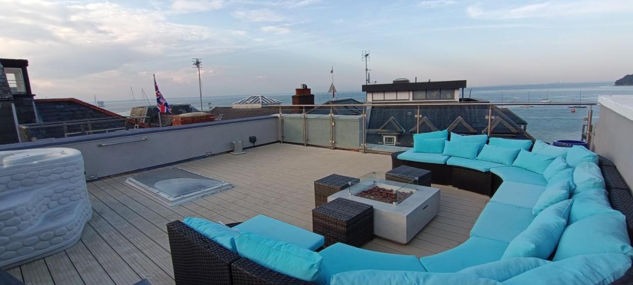 Seafarer'S View - 6 Bedroom Townhouse In Cowes, Parking & Seaviews. Cowes  Extérieur photo
